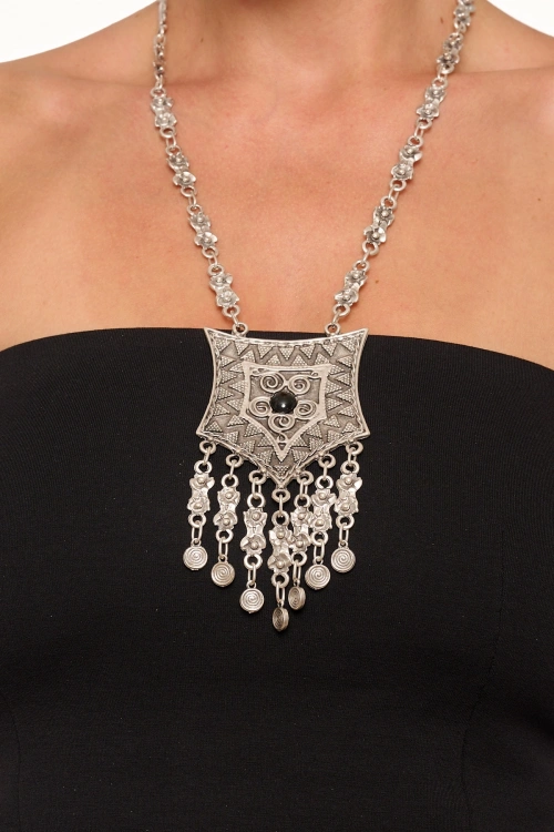 Kiraz Black Stoned Silver Plated Necklace