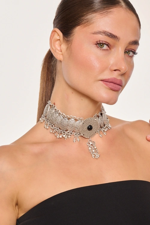 Kiraz Black Stoned Silver Plated Necklace