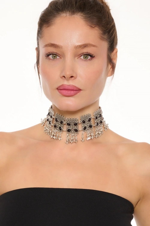 Kiraz Black Stoned Silver Plated Necklace