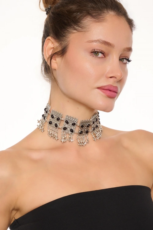 Kiraz Black Stoned Silver Plated Necklace