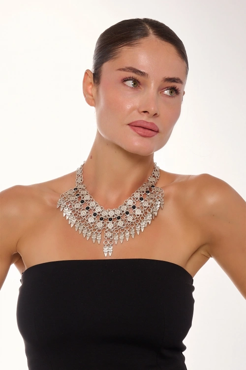 Kiraz Black Stoned Silver Plated Necklace