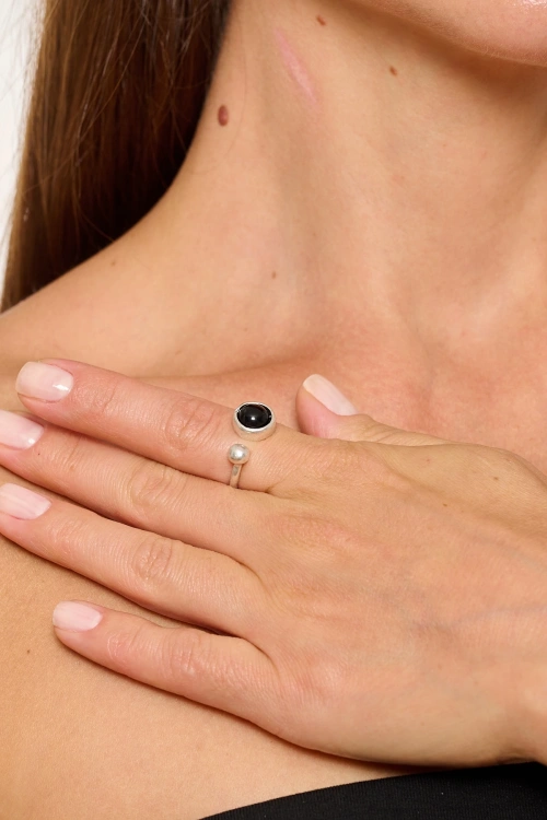 Kiraz Black Stoned Silver Plated Ring