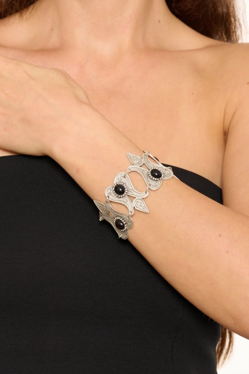 Kiraz Black Stoned Silver Plated Tulip Bracelet