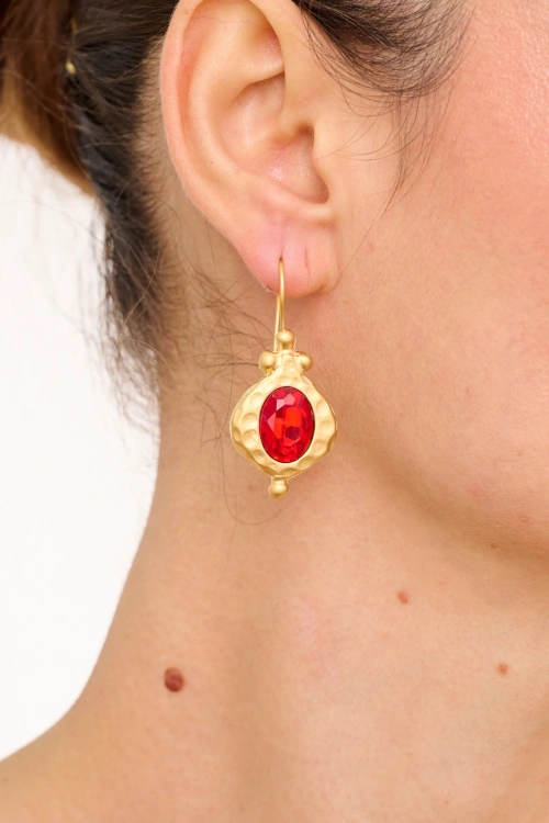 Kiraz Burgundy Crystal Stoned Gold Plated Earring
