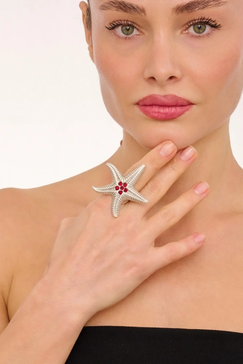 Kiraz Burgundy Crystal Stoned Silver Plated Seashell Ring