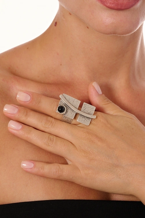Kiraz Black Stoned Silver Plated Ring