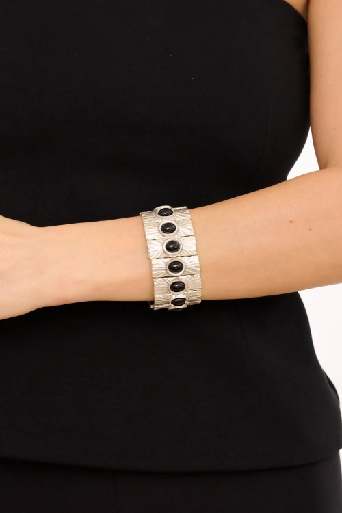 Kiraz Elastic Black Stoned Silver Plated Bracelet