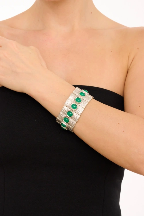 Kiraz Elastic Green Stoned Silver Plated Bracelet
