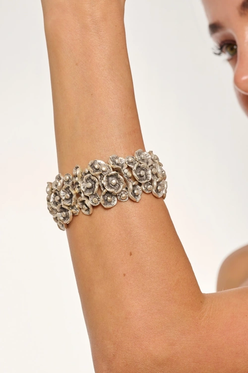 Kiraz Elastic Silver Plated Flower Bracelet