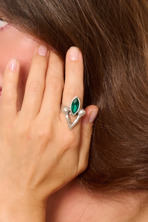 Kiraz Emerald Crystal Stoned Silver Plated Ring
