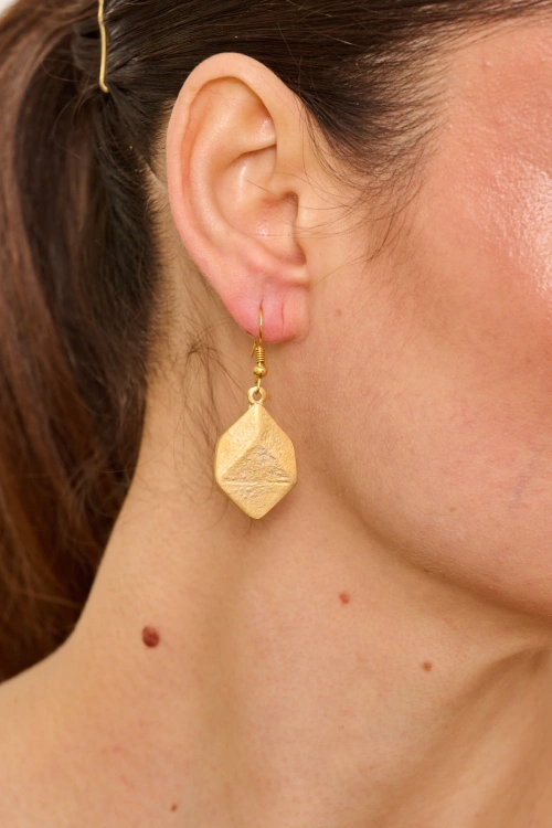 Kiraz Gold Platedn Cube Earring