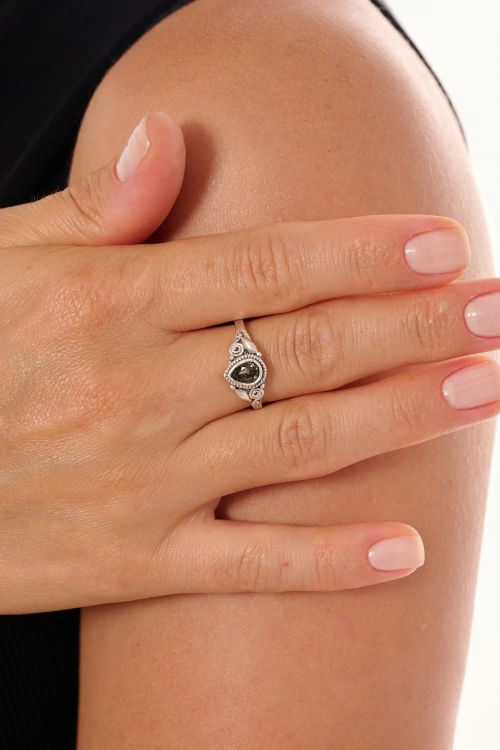 Kiraz Smoked Crystal Stoned Silver Plated Ring