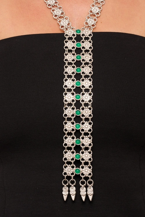 Kiraz Tie Green Stoned Silver Plated Necklace