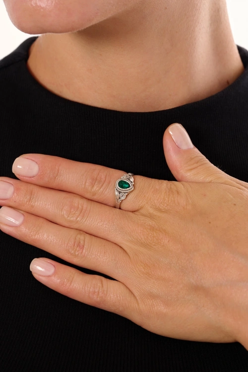 Kiraz Emerald Crystal Stoned Silver Plated Ring