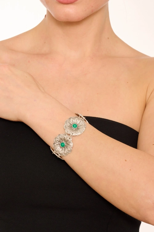 Kiraz Green Stoned Silver Plated Flower Bracelet