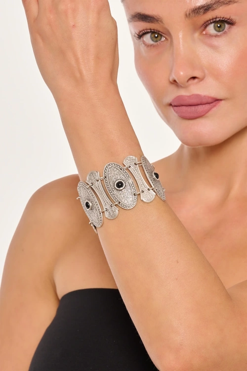 Kiraz Black Stoned Silver Plated Necklace