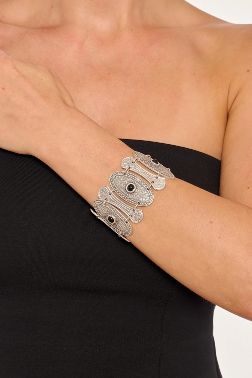 Kiraz Black Stoned Silver Plated Necklace