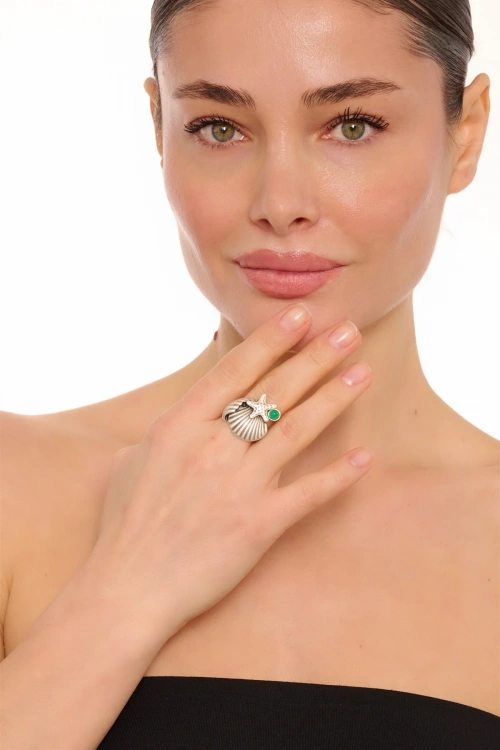 Kiraz Green Stoned Silver Plated Seashell Ring