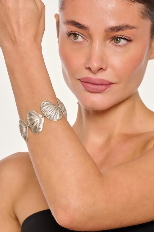 Kiraz Silver Plated Seashell Bracelet