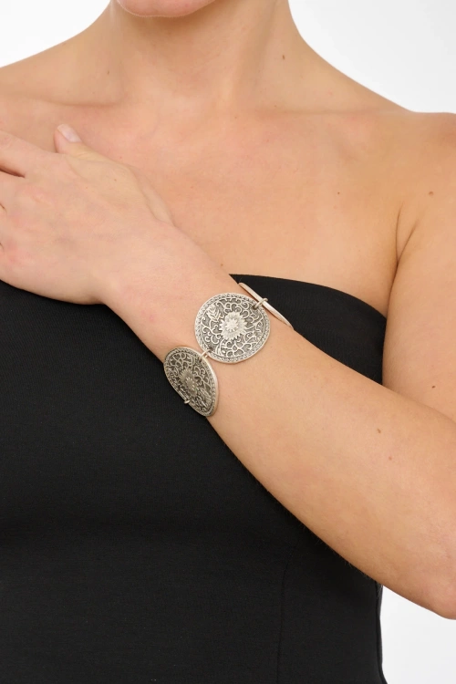 Kiraz Silver Plated Flower Bracelet