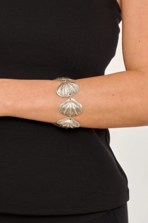 Kiraz Silver Plated Seashell Bracelet
