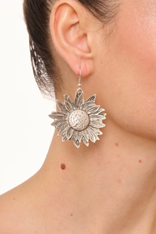 Kiraz Silver Plated Flower Earring