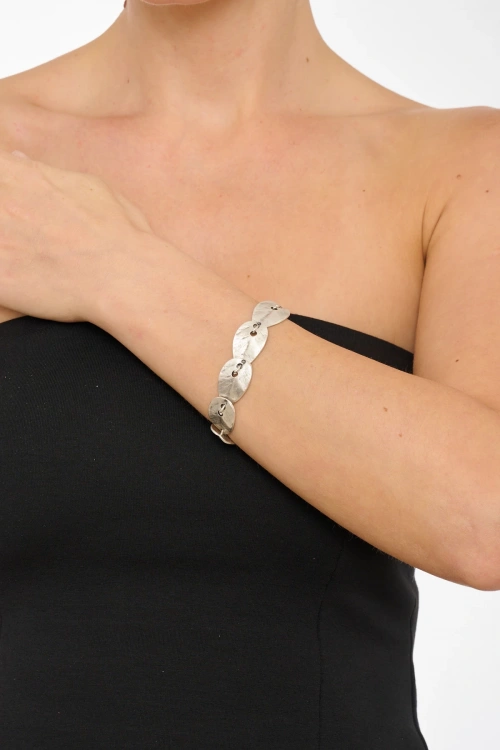 Kiraz Silver Plated Leaf Bracelet