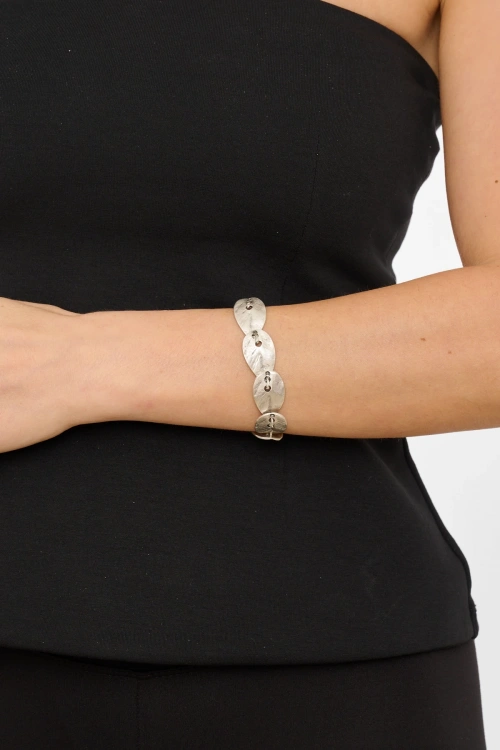 Kiraz Silver Plated Leaf Bracelet