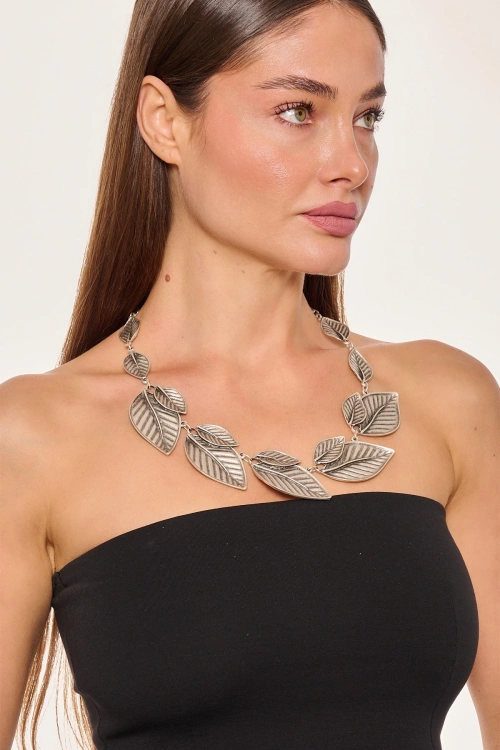 Kiraz Silver Plated Leaf Necklace