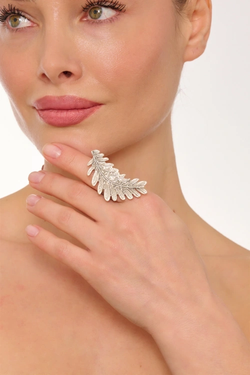 Kiraz Silver Plated Leaf Ring