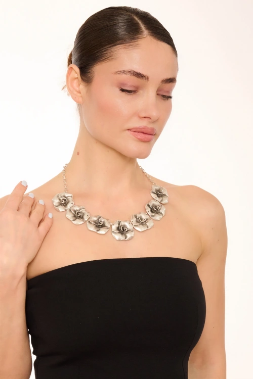 Kiraz Silver Plated Rose Necklace