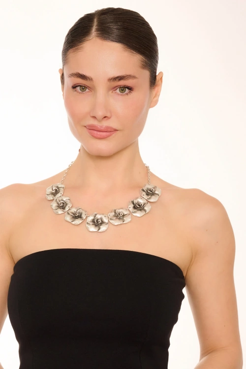 Kiraz Silver Plated Rose Necklace