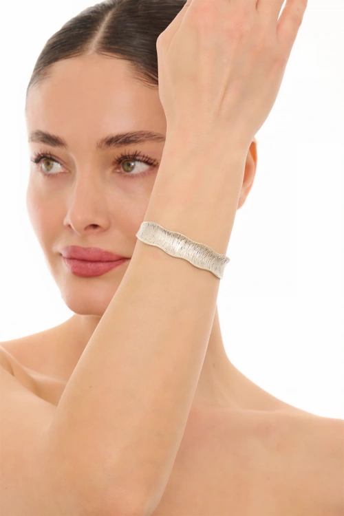 Kiraz Silver Plated Striped Bracelet