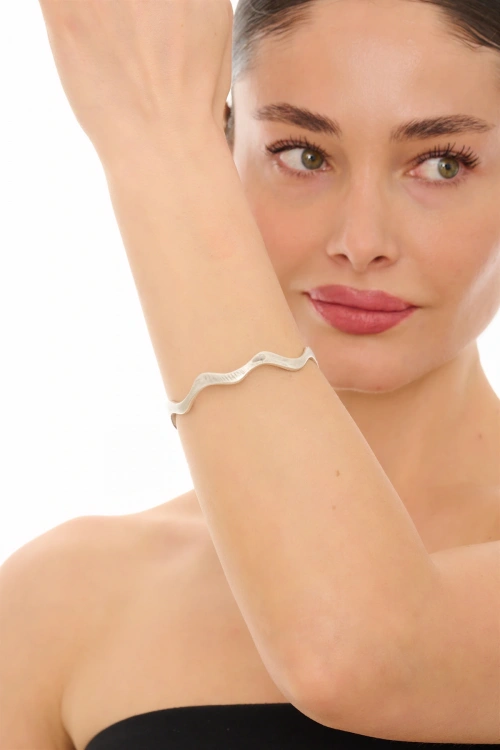 Kiraz Silver Plated Wave Bracelet