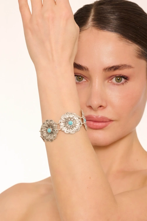 Kiraz Turquoise Stoned Silver Plated Flower Bracelet