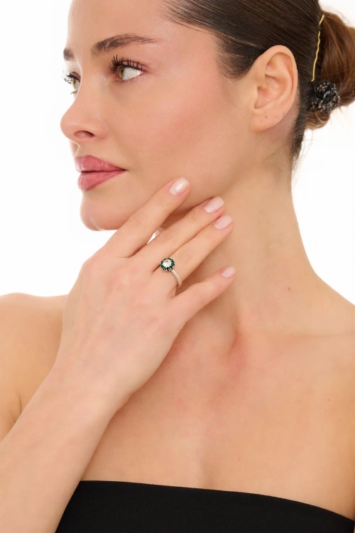 Kiraz White Crystal Stoned Green Enameled Silver Plated Ring