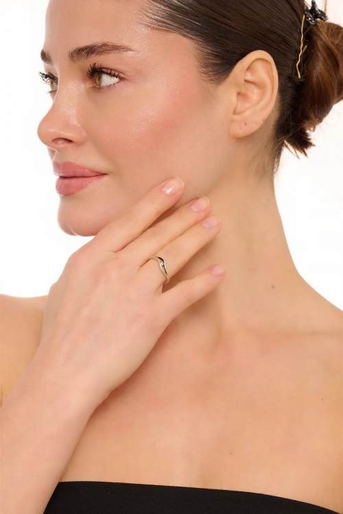 Kiraz White Crystal Stoned Silver Plated Ring