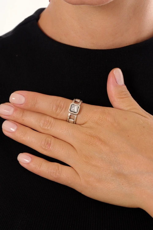 Kiraz White Stoned Silver Plated Ring