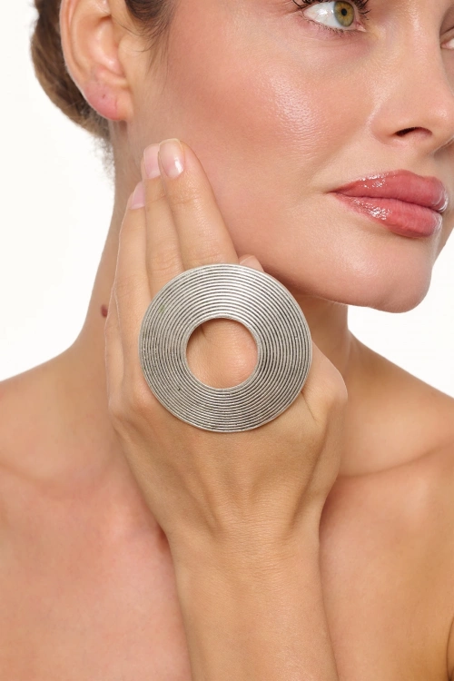 Multi-Strand Pattern Large Ring