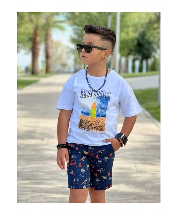 ERKEK ÇOCUK HAWAİİ DESENLİ ŞORT VE BEYAZ T-SHİRT İKİLİ TAKIM