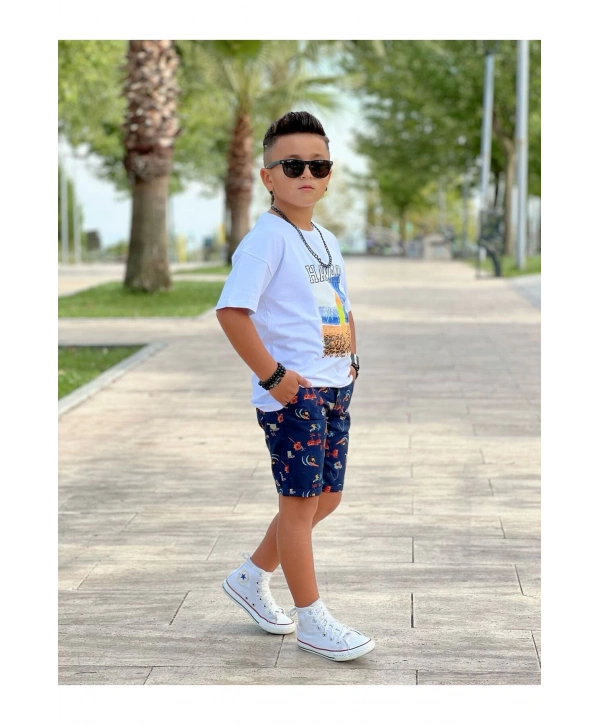 ERKEK ÇOCUK HAWAİİ DESENLİ ŞORT VE BEYAZ T-SHİRT İKİLİ TAKIM