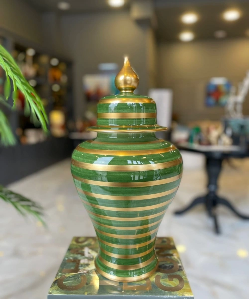 Gold Çizgili Şah Seramik