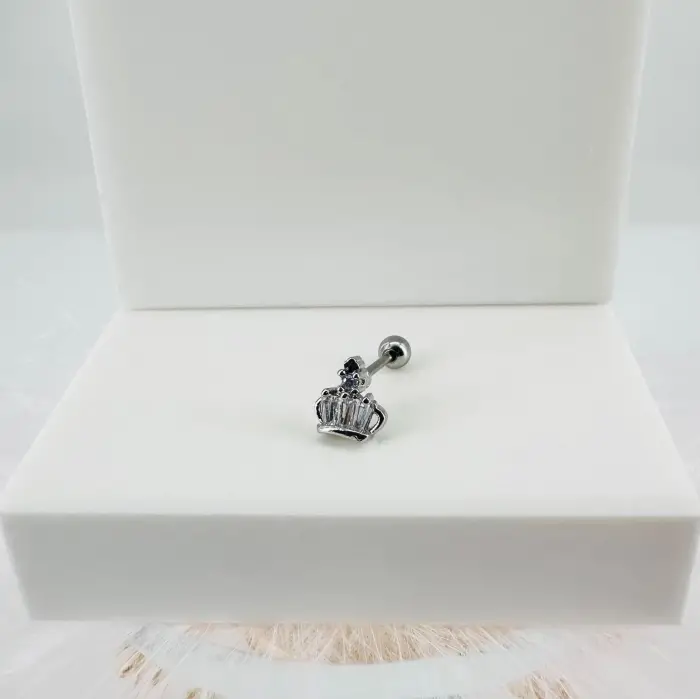 Rodyum Zirkon Taşlı Uç Kısmı : Pirinç Kıkırdak Bar Uzunluğu : 6 Mm / Bar Kalınlığı 0.8 Mm / Top Boyu 3 Mm - Pt0043