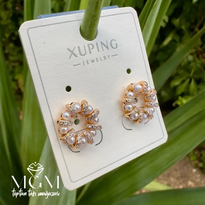Xuping Taşlı İnci Detaylı Küpe - Kp00206