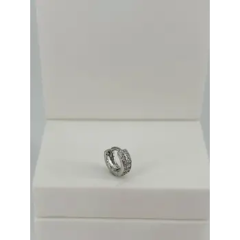 Rodyum Zirkon Taşlı Uç Kısmı : Pirinç Kıkırdak Bar Uzunluğu : 6 Mm / Bar Kalınlığı 0.8 Mm / Top Boyu 3 Mm / Çap 6 Mm - Pt0076