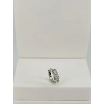 Rodyum Zirkon Taşlı Uç Kısmı : Pirinç Kıkırdak Bar Uzunluğu : 6 Mm / Bar Kalınlığı 0.8 Mm / Top Boyu 3 Mm / Çap 8 Mm - Pt0078