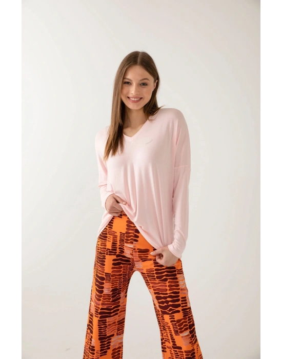 Pudra Renk V Yakalı Tarçın Desenli Kadın Pijama Takımı