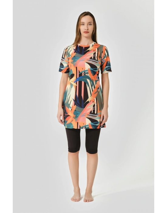 Üstü Desenli Yarım Kol Yarı Kapalı Mayo