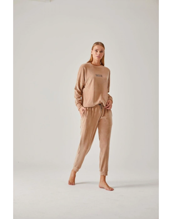Bej Wild Taş Baskılı Kadife Kadın Pijama Takımı