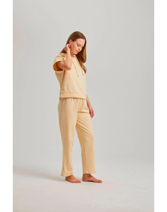 Bej Kısa Kol Kapşonlu Bel Aksesuarlı Iki Iplik Kadın Pantolonlu Takım